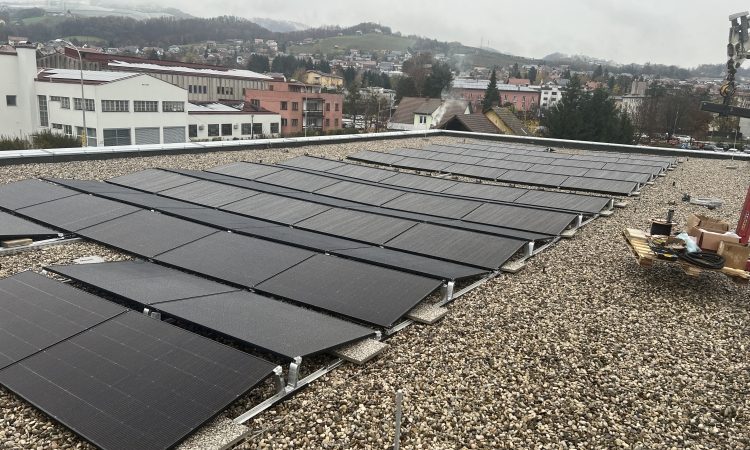 Krško uspešno zaključilo postavitev sončnih elektrarn na javnih objektih